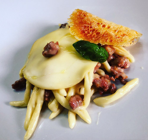 da Gustoso | trofie provola e salsiccia